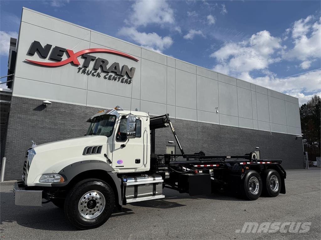 Mack GR64BR 기타 트럭