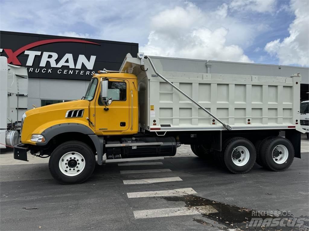 Mack GR64BRX 덤프 트럭
