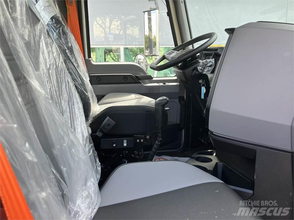 Mack GR64BX 덤프 트럭