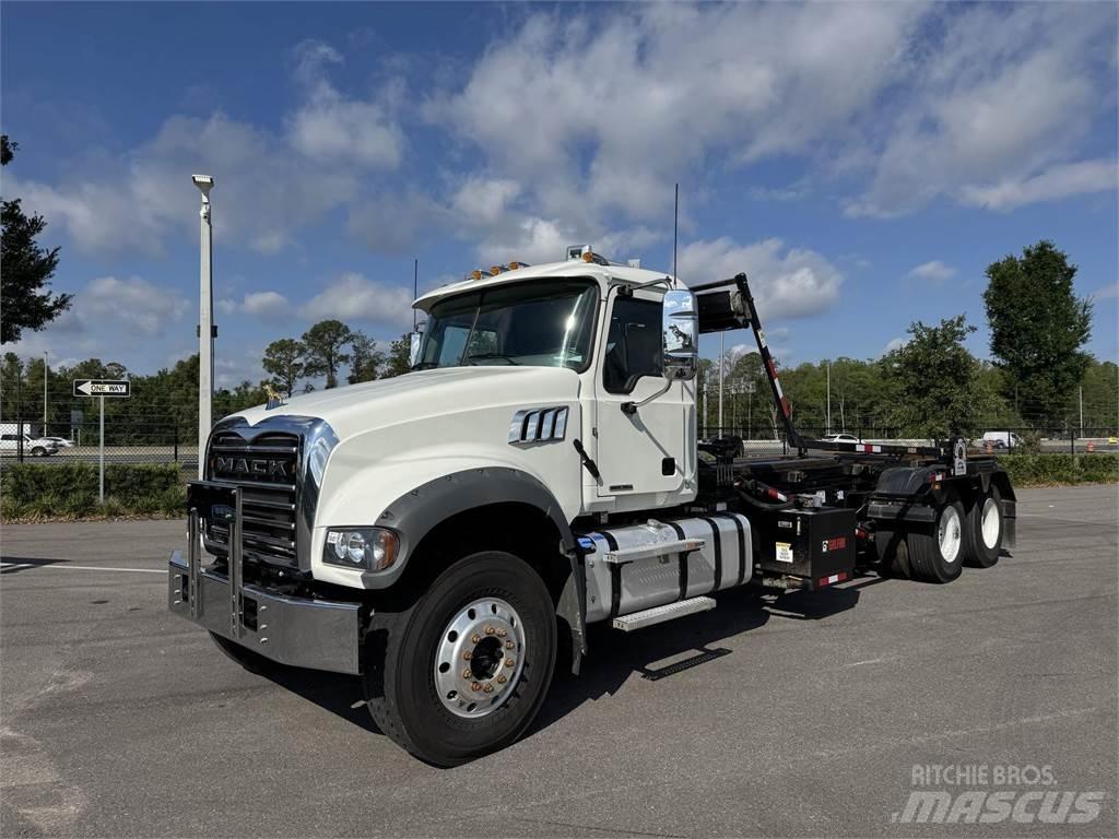 Mack GR64F 기타 트럭
