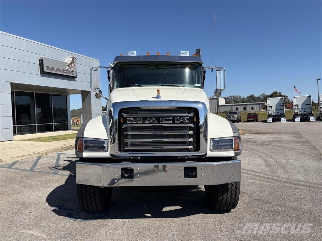 Mack GR64F 기타 트럭