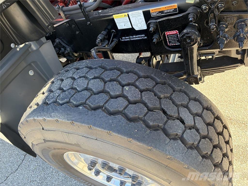 Mack GR64FR 콘크리트 믹서트럭