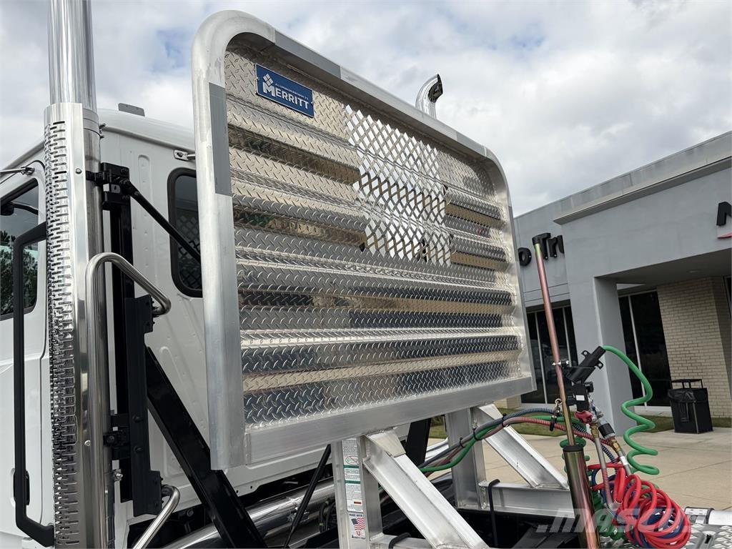 Mack GR64FT 트랙터 유닛