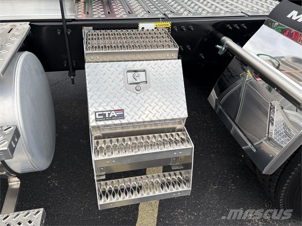 Mack GR64FT 트랙터 유닛