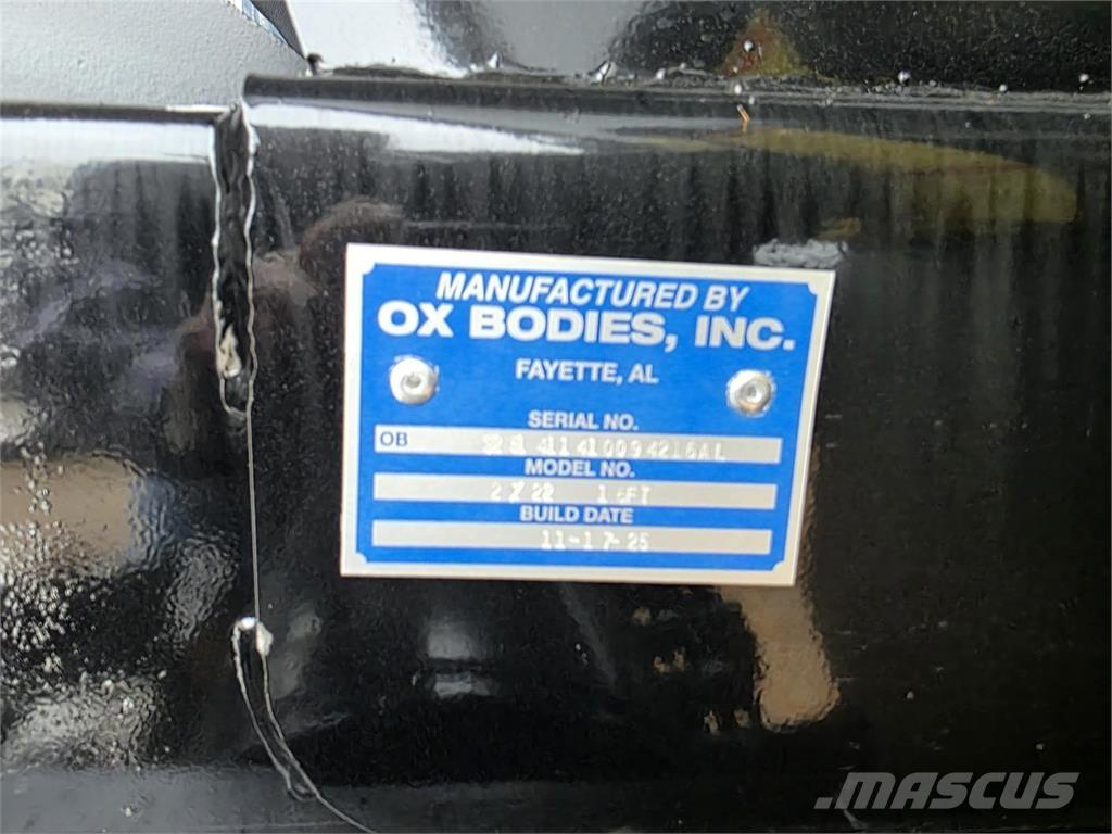 Mack GR84F 덤프 트럭