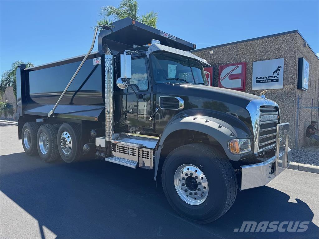 Mack GR84FR 덤프 트럭