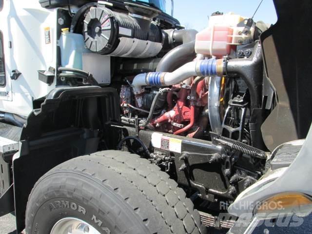 Mack GU713 기타 트럭