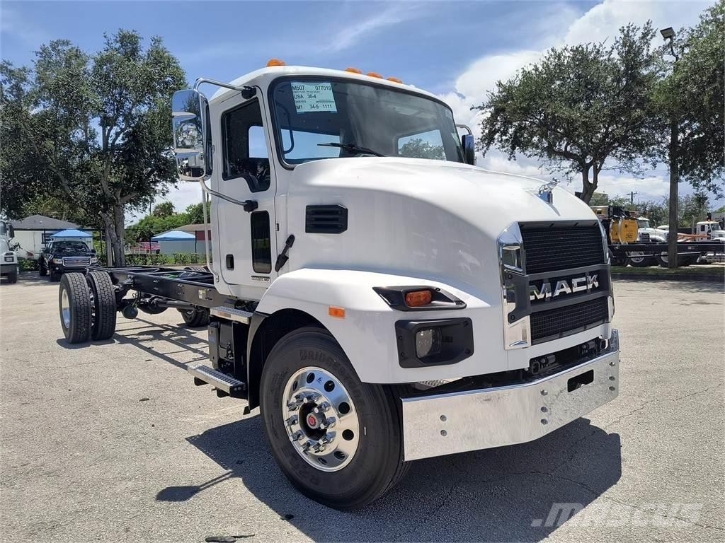 Mack MD7 42R 덤프 트럭