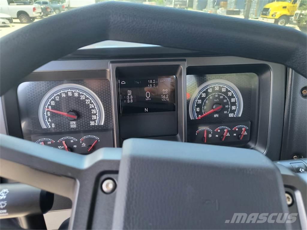 Mack MD7 42R 덤프 트럭