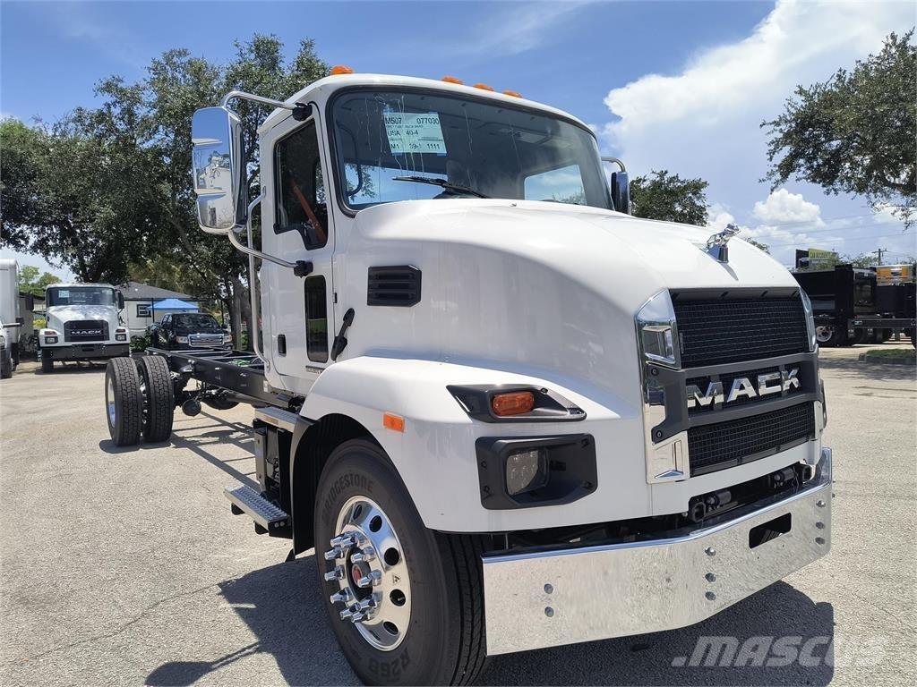 Mack MD7 42R 새시 운전실 트럭