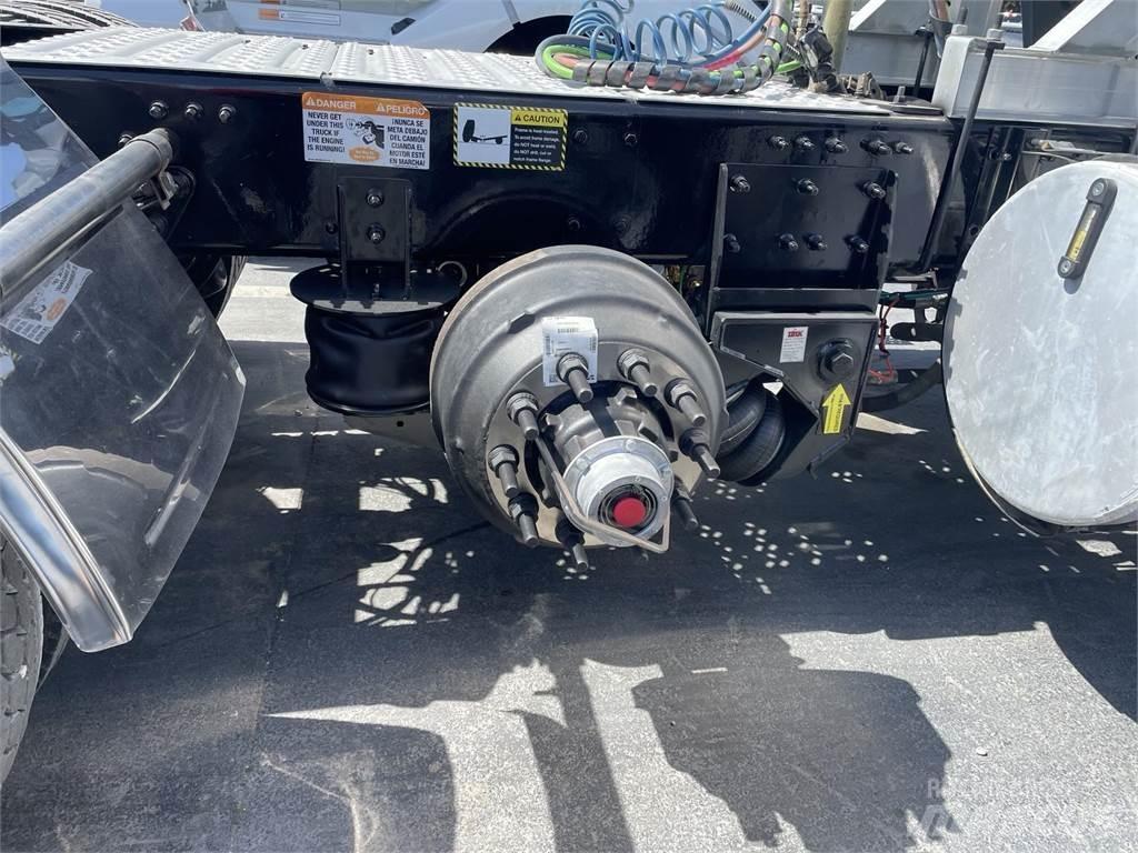 Mack PI64T 트랙터 유닛