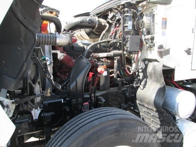 Mack PI64T 트랙터 유닛