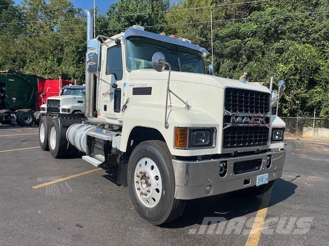 Mack PI64T 트랙터 유닛