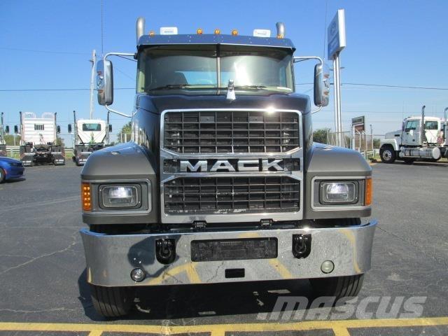 Mack PI64T 트랙터 유닛