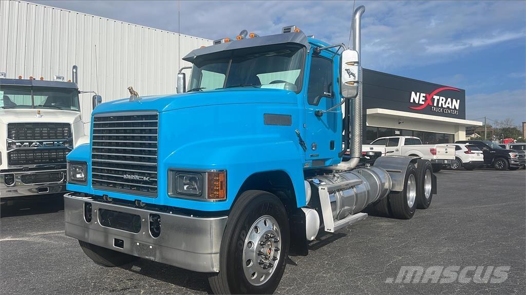 Mack PI64T 트랙터 유닛