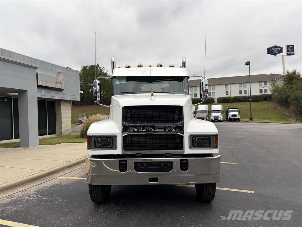 Mack PI64T 트랙터 유닛