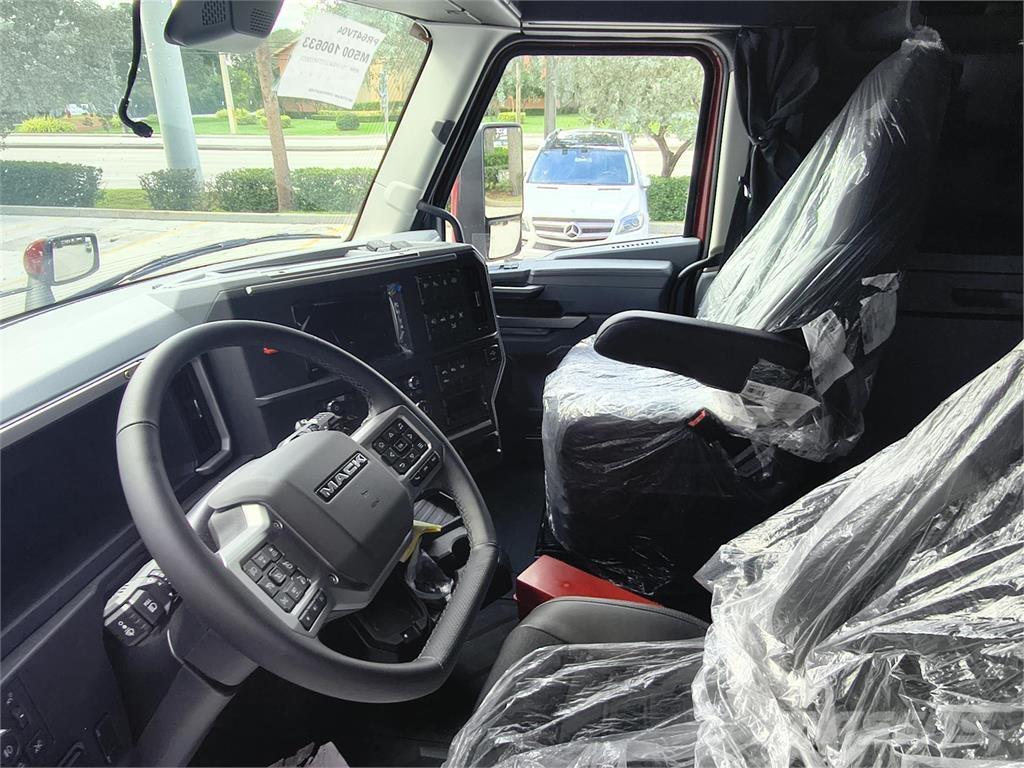 Mack PR64T 트랙터 유닛