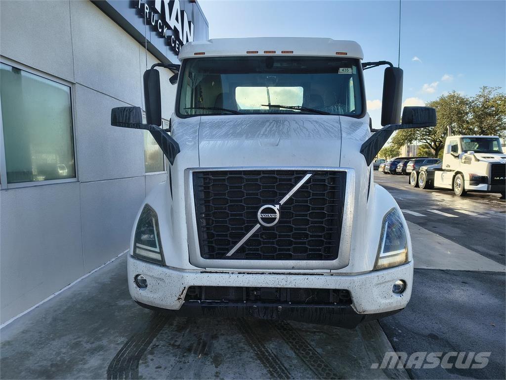 Mack VNR64T300 트랙터 유닛