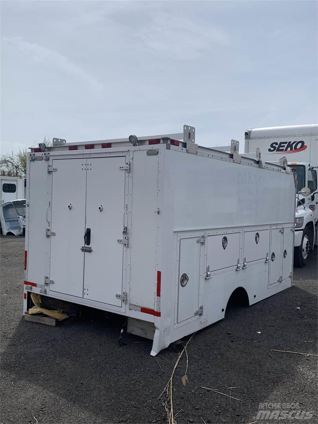  utilimaster 15 Foot 기타 트럭