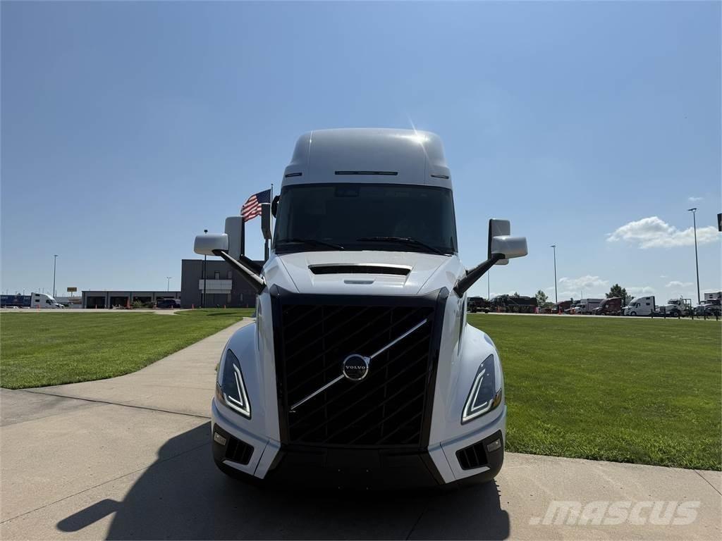 Volvo NEW VNL860 트랙터 유닛