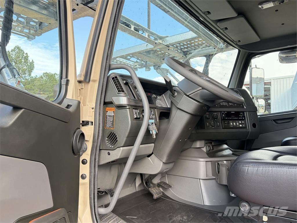 Volvo VAH64600 훅 리프트 트럭