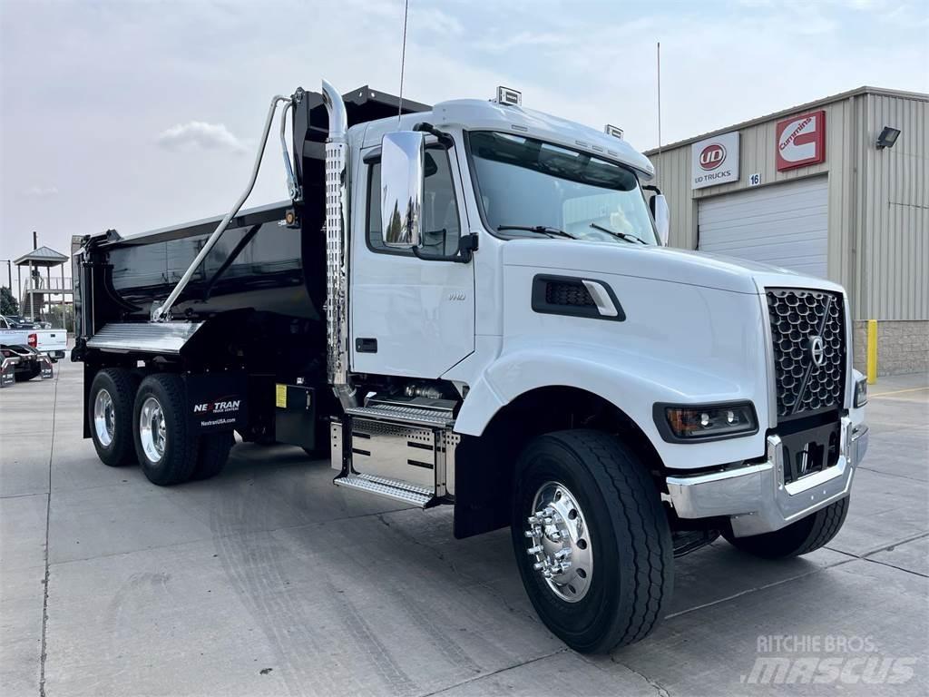 Volvo VHD64F300 덤프 트럭
