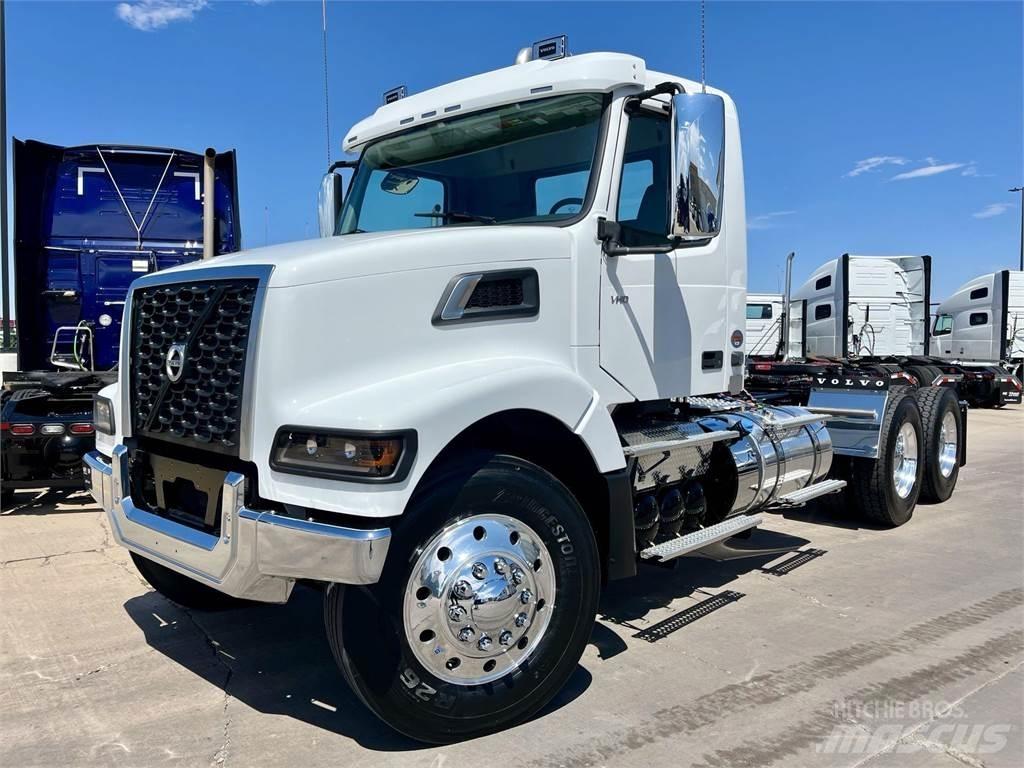Volvo VHD64FT300 트랙터 유닛