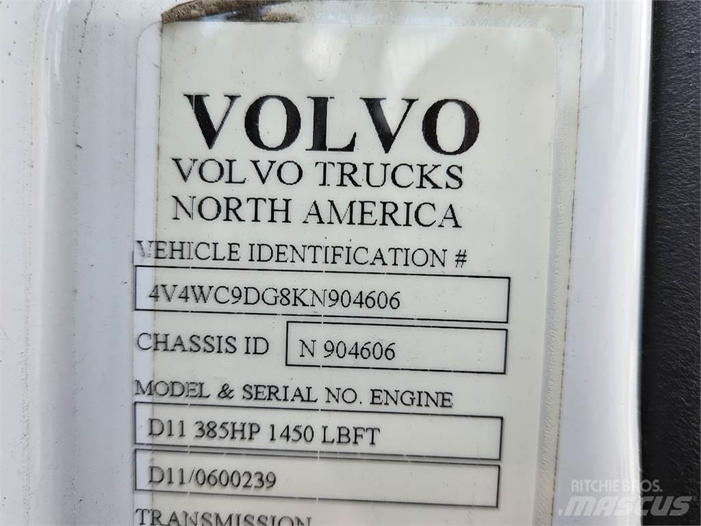 Volvo VNL64T300 트랙터 유닛