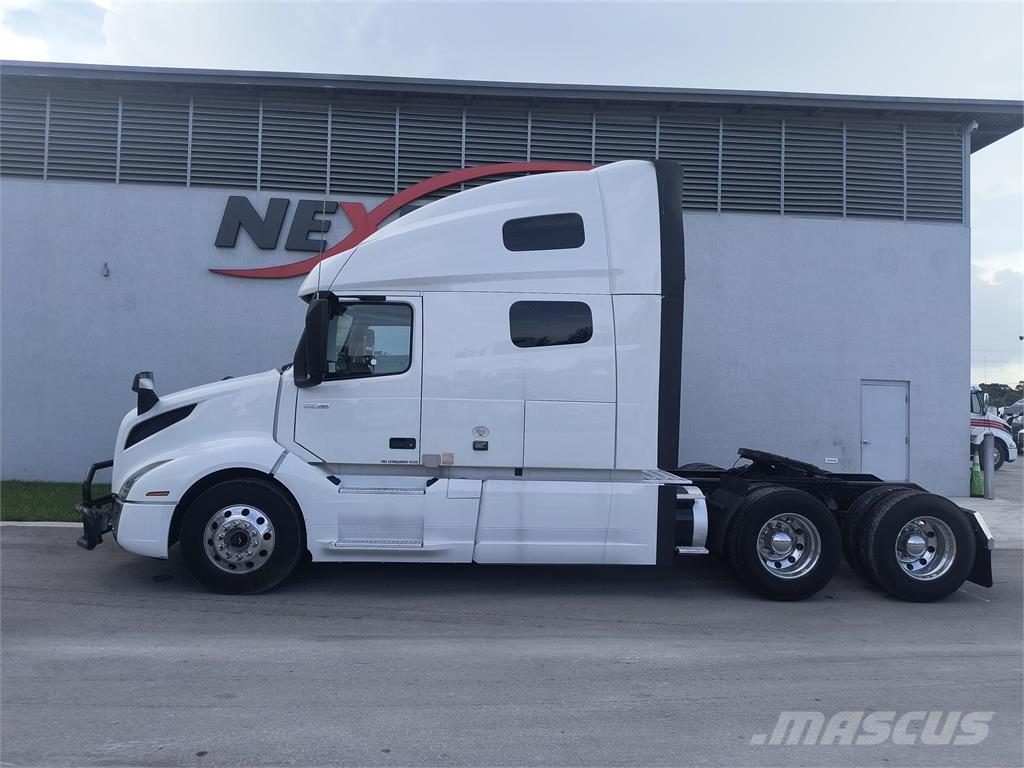 Volvo VNL64T760 트랙터 유닛