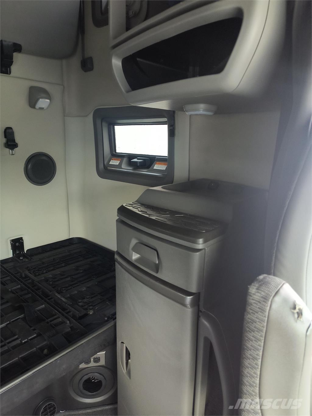 Volvo VNL64T760 트랙터 유닛