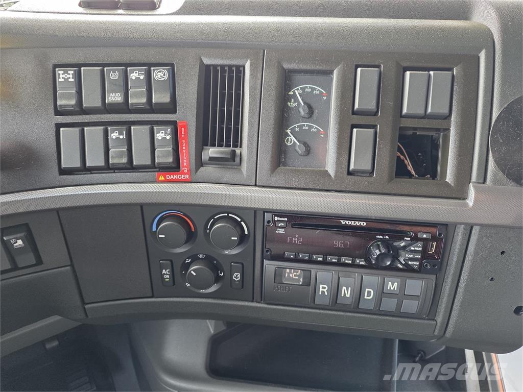 Volvo VNL64T760 트랙터 유닛