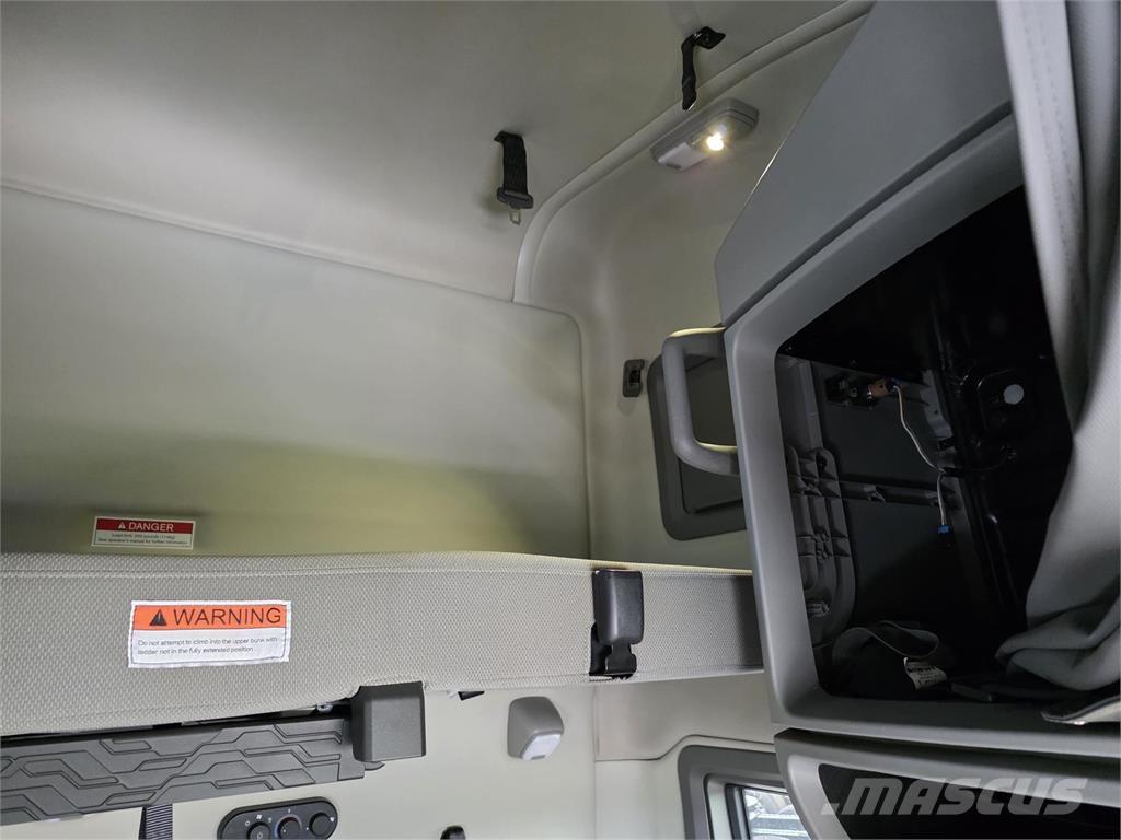 Volvo VNL64T760 트랙터 유닛