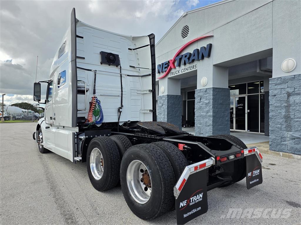 Volvo VNL64T760 트랙터 유닛