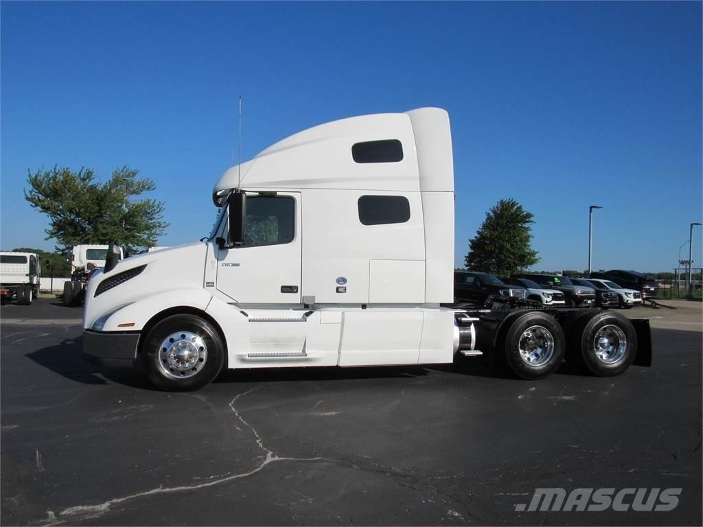 Volvo VNL64T760 트랙터 유닛