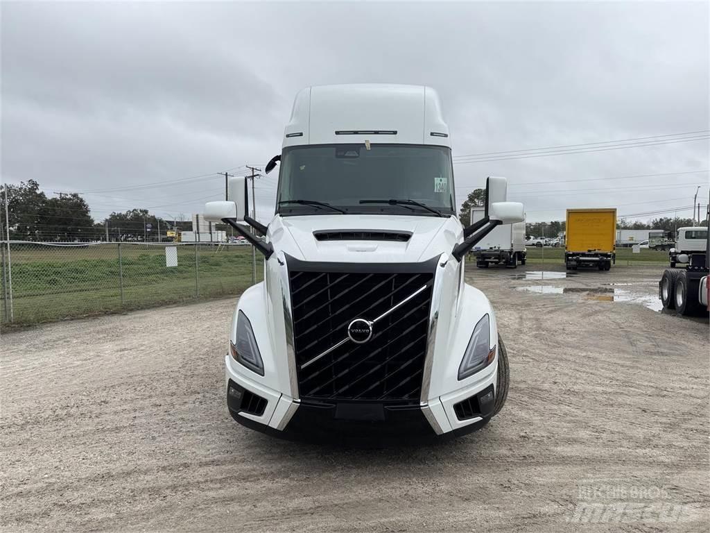 Volvo VNL64T860 트랙터 유닛