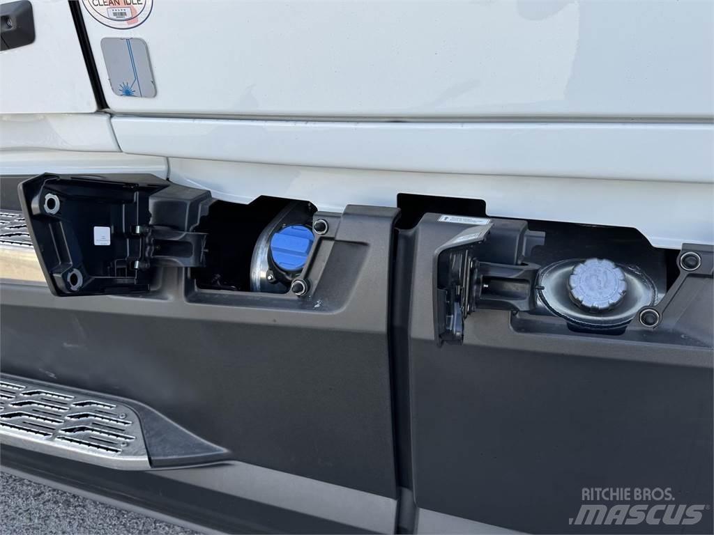 Volvo VNL64T860 트랙터 유닛