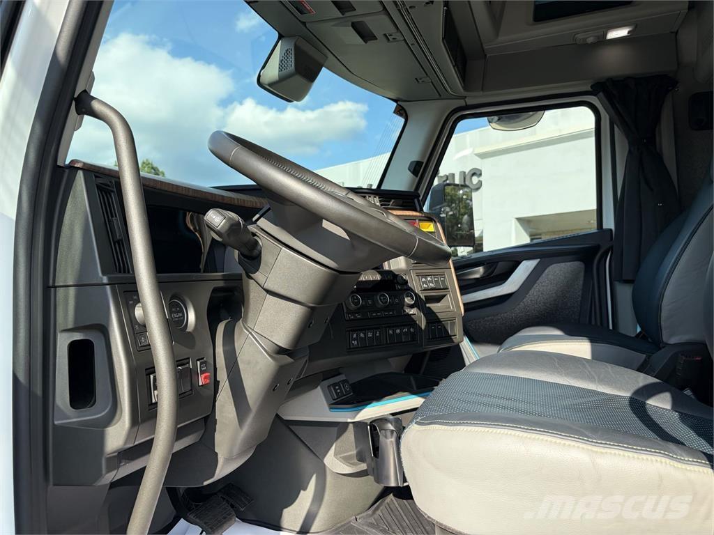 Volvo VNL64T860 트랙터 유닛