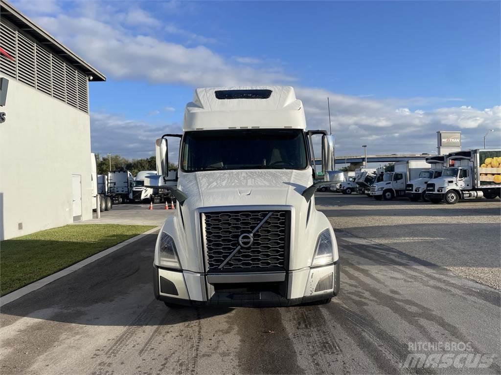 Volvo VNL64T860 트랙터 유닛