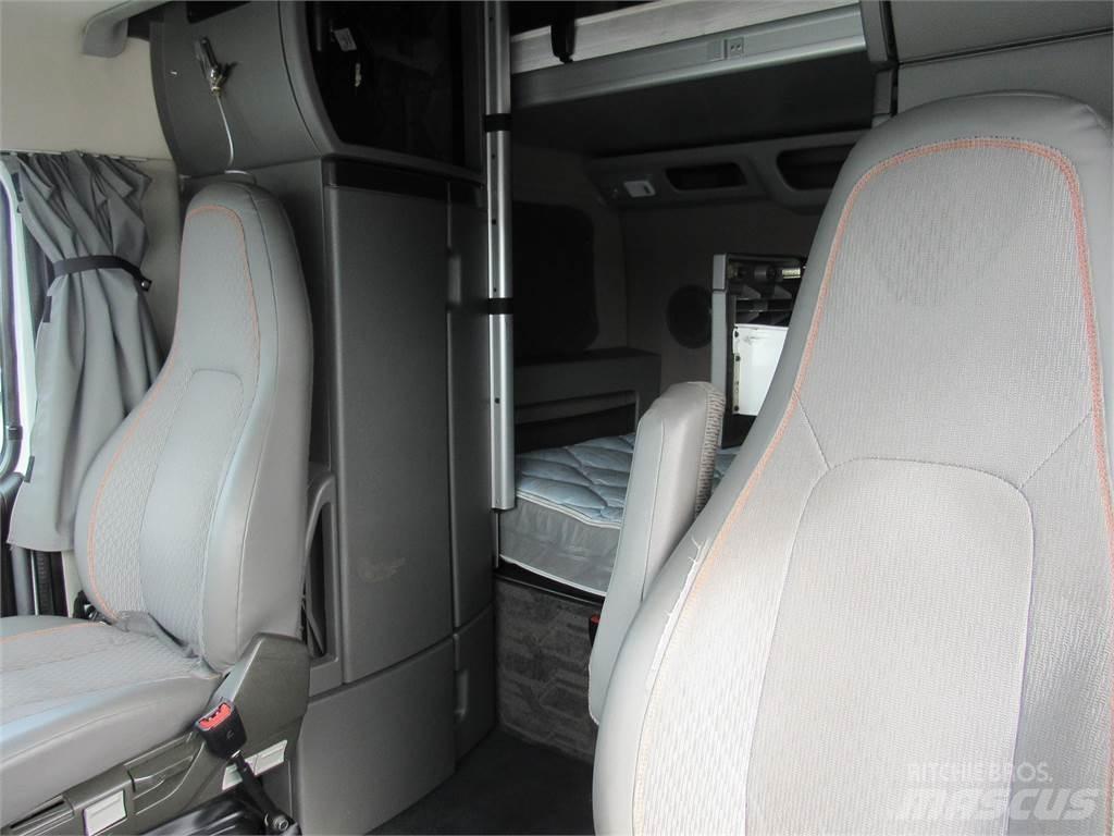 Volvo VNL64T860 트랙터 유닛