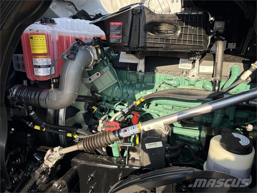 Volvo VNL64T860 트랙터 유닛