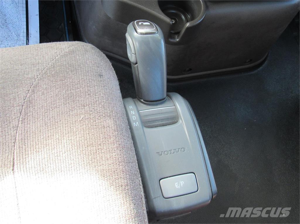 Volvo VNM64T300 트랙터 유닛