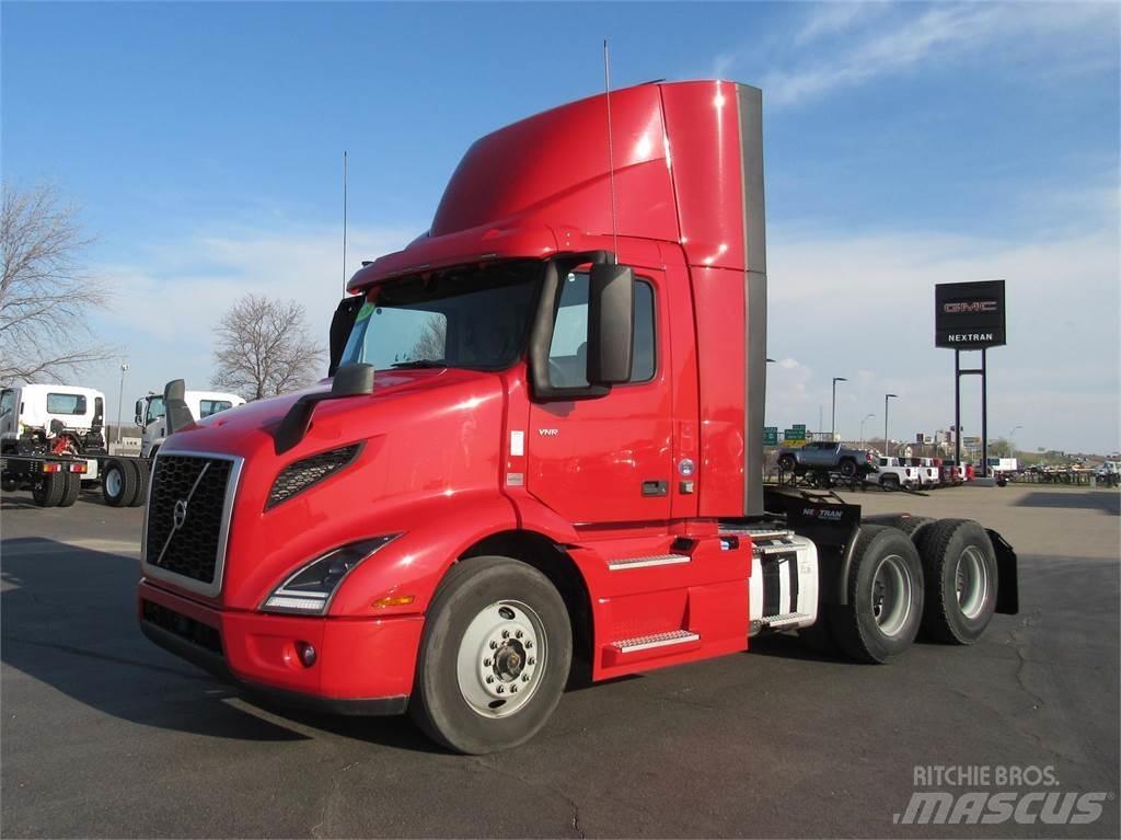 Volvo VNR64T300 트랙터 유닛