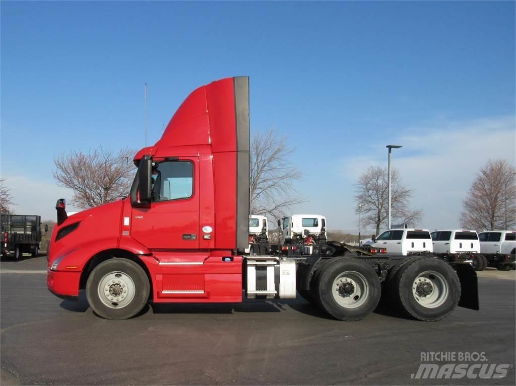 Volvo VNR64T300 트랙터 유닛
