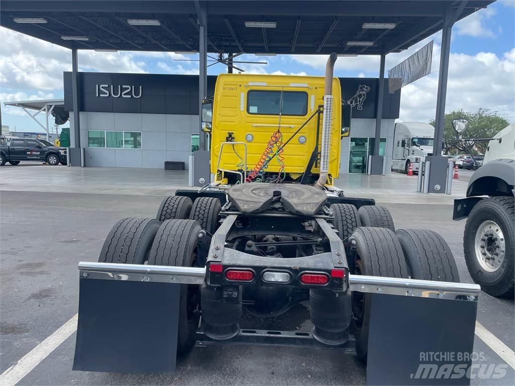 Volvo VNR64T300 트랙터 유닛