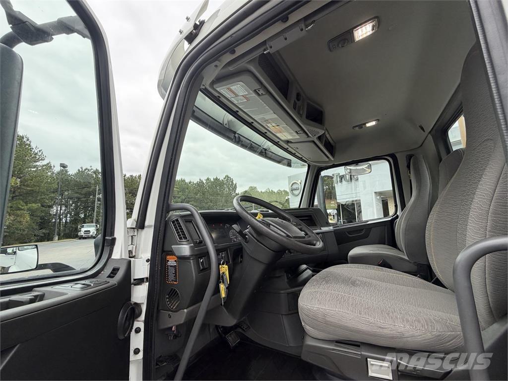 Volvo VNR64T300 트랙터 유닛