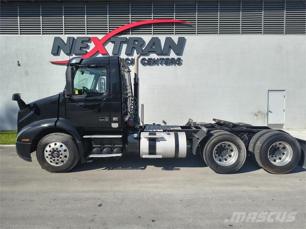 Volvo VNR64T300 트랙터 유닛
