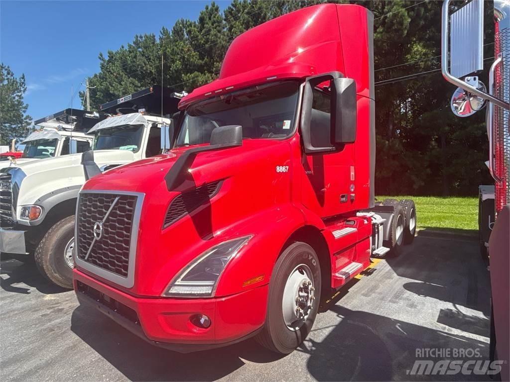 Volvo VNR64T300 트랙터 유닛