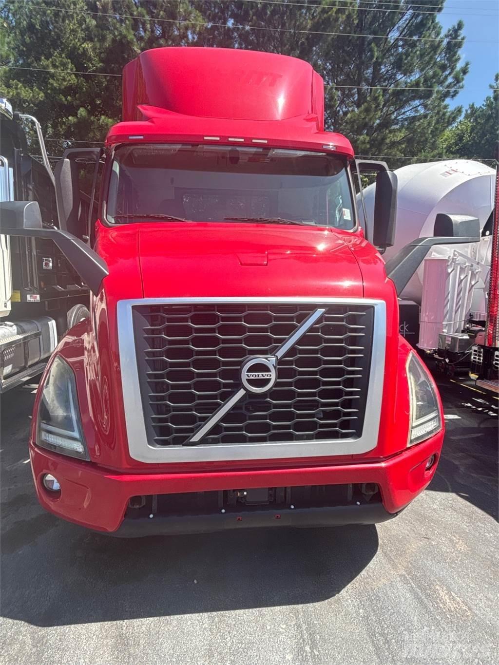 Volvo VNR64T300 트랙터 유닛