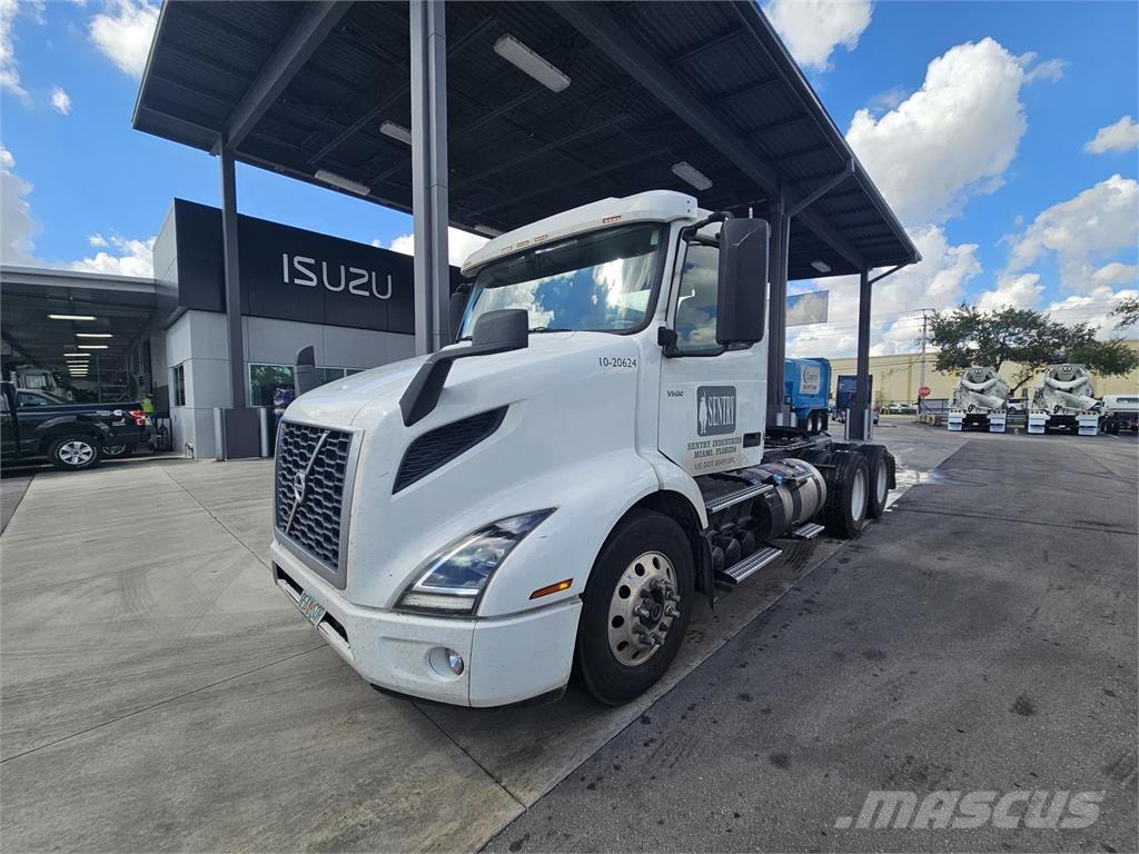 Volvo VNR64T300 트랙터 유닛