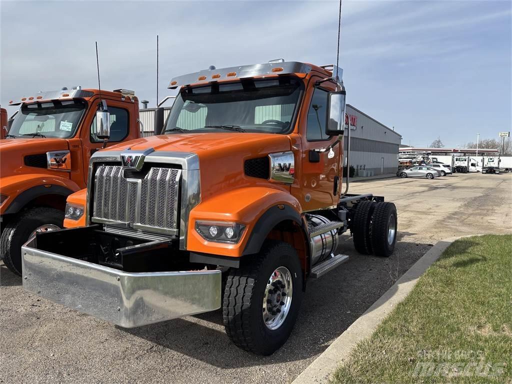 Western Star 47X 기타 트럭